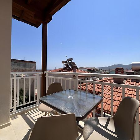 Villa George Giov Sarti Exteriör bild